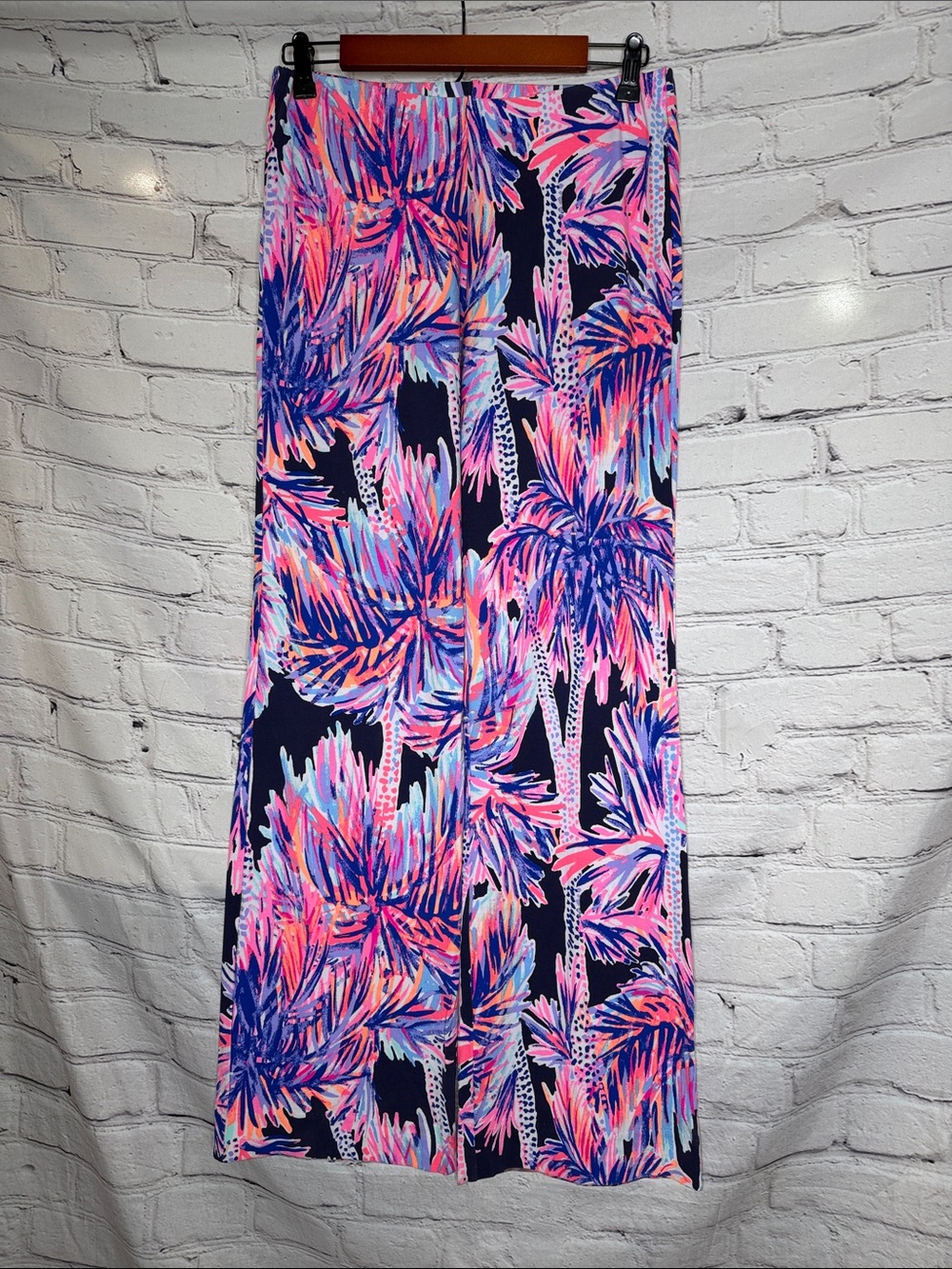 Lilly Pulitzer Vibrant Palm Print Pants Size Small Excellent Condition